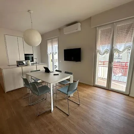 شقة Casa Marisa كيافاري